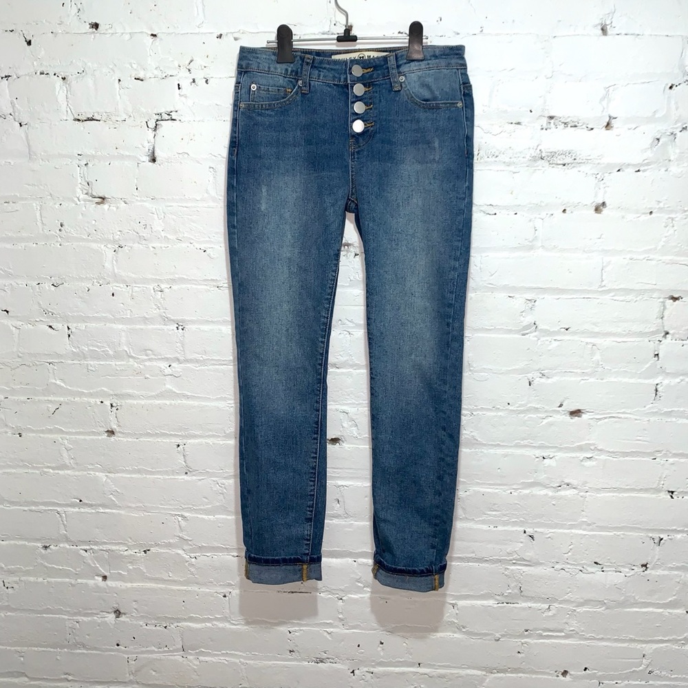 Low rise denim jeans